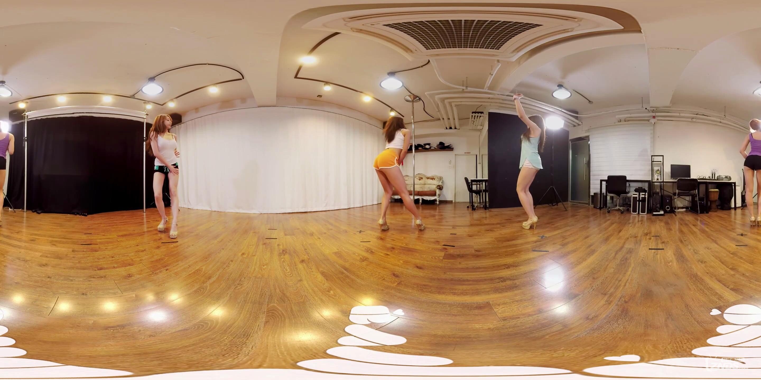 與身材超贊的美女熱舞 Down mode_20171118223550.JPG