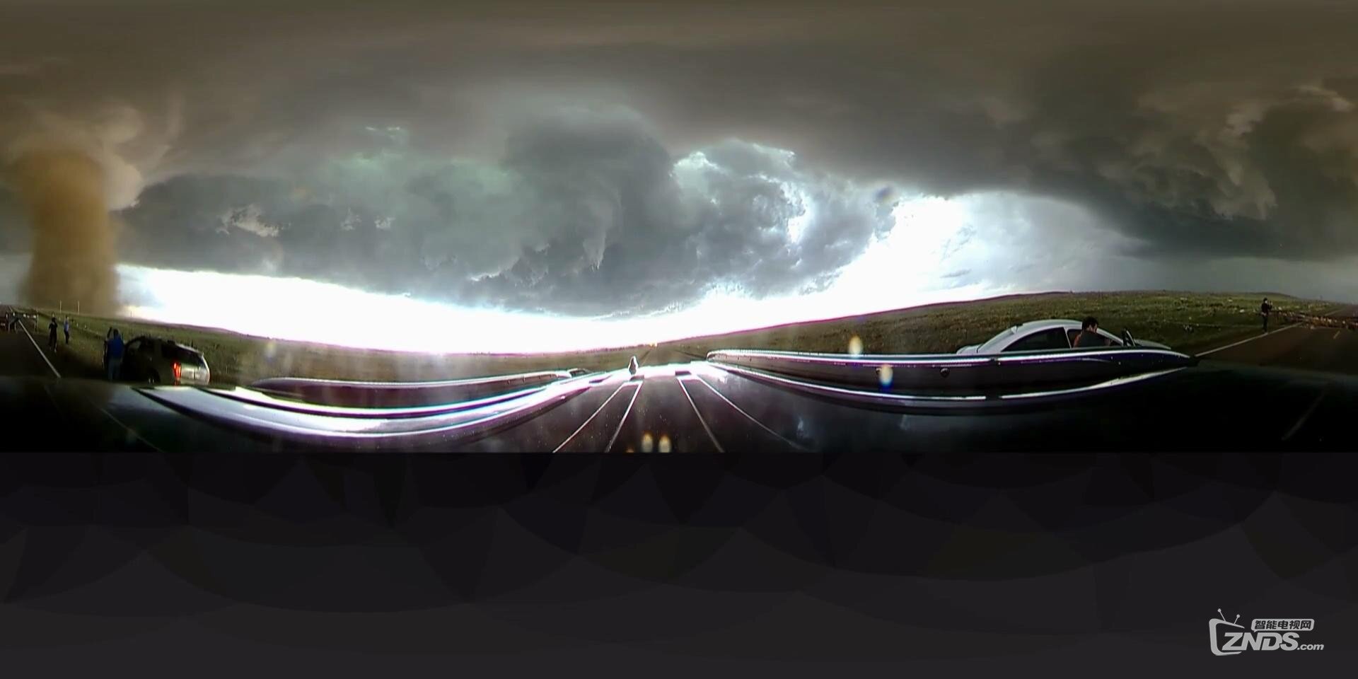 龙卷风现场vr直击 风暴画面震撼似大片3D体验_20171121141656.JPG