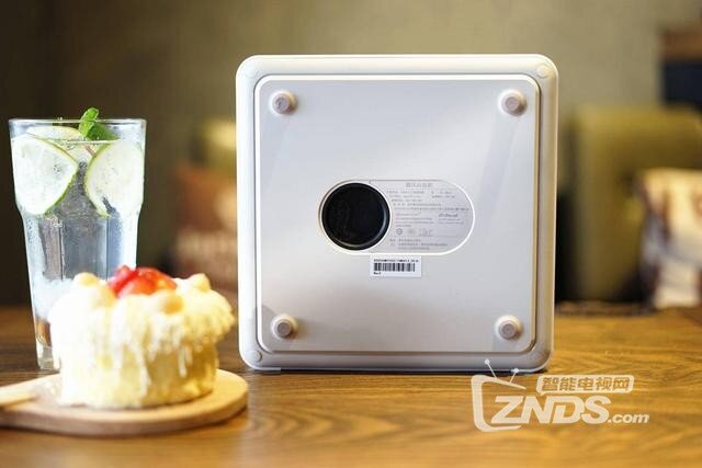 3999元即可打造私享巨幕影院，暴风AI无屏电视Max6深度评测
