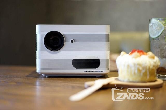 3999元即可打造私享巨幕影院，暴风AI无屏电视Max6深度评测