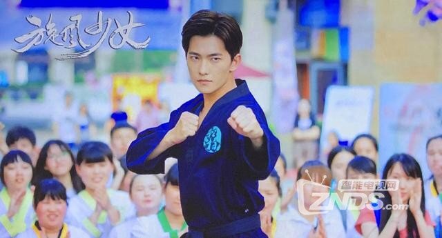 3999元即可打造私享巨幕影院，暴风AI无屏电视Max6深度评测