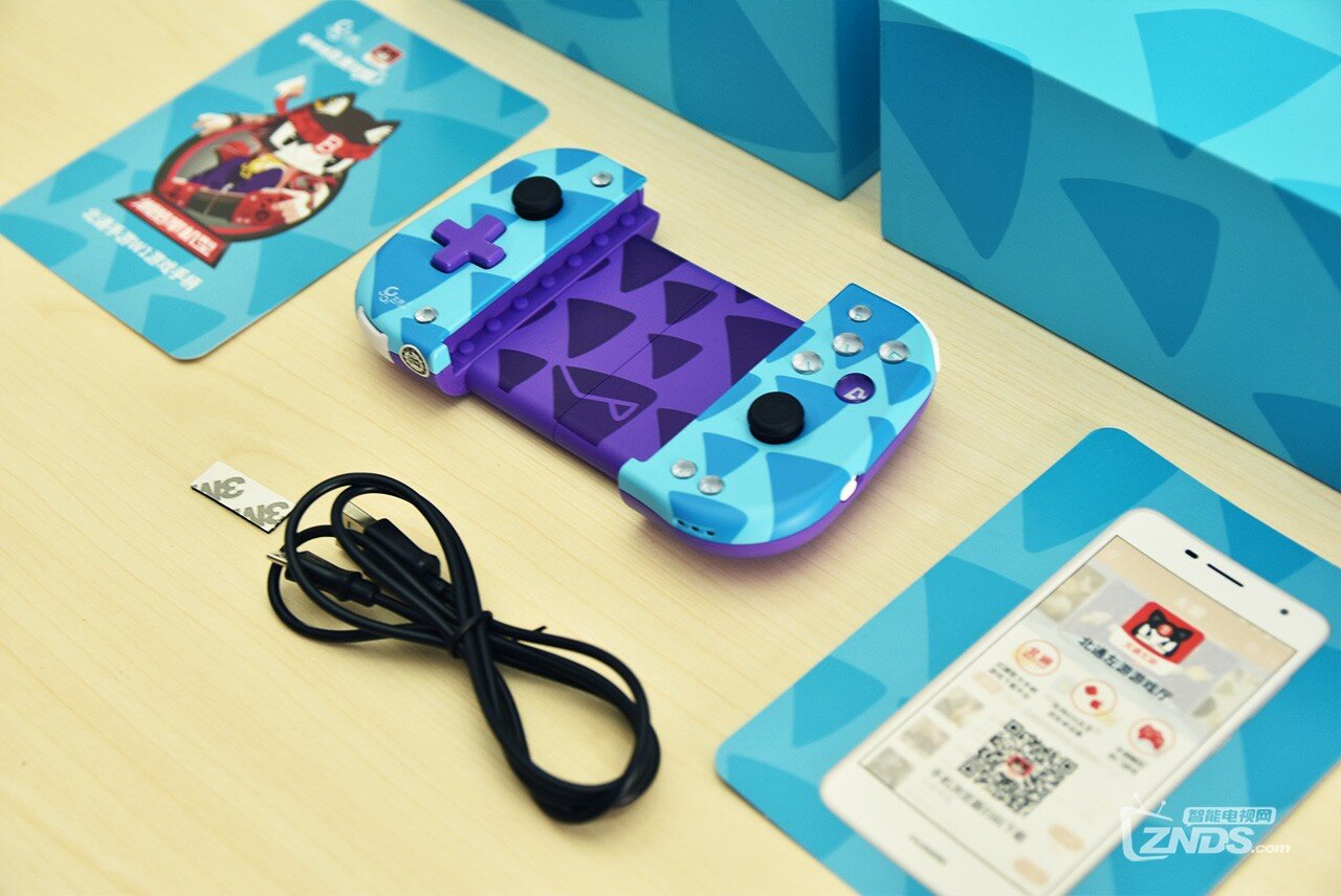 便携吃鸡神器——北通W1手柄