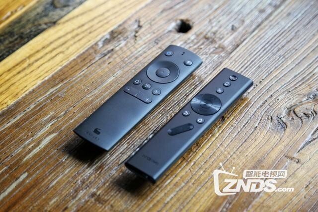 极米和微鲸选谁好？微鲸F1与极米Z5实际测评对比