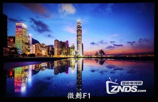 极米和微鲸选谁好？微鲸F1与极米Z5实际测评对比