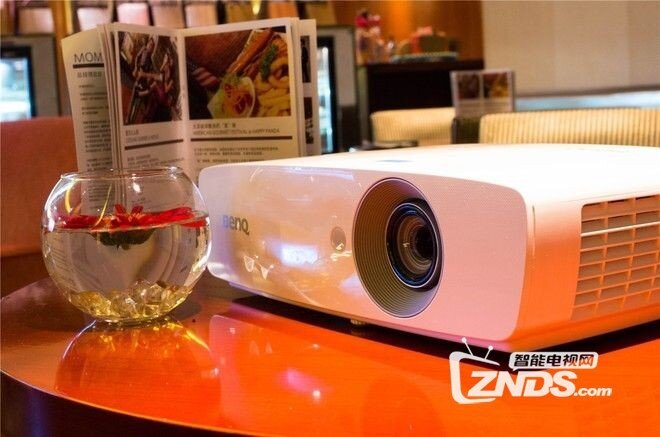 明基TH683评测：支持梯形校正，大屏用户的福利