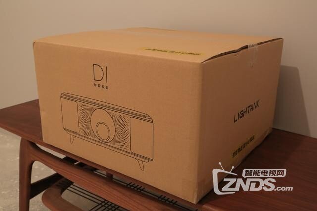 徕坦（LIGHTANK）3LCD 智能投影D1 体验