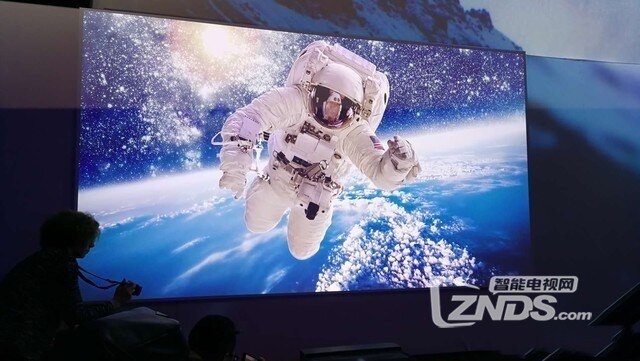 2018CES黑科技不断，国内外电视厂商都有啥新品？