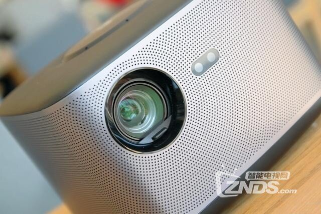 全方位升级  暴风AI无屏电视Real6究竟强在哪儿？