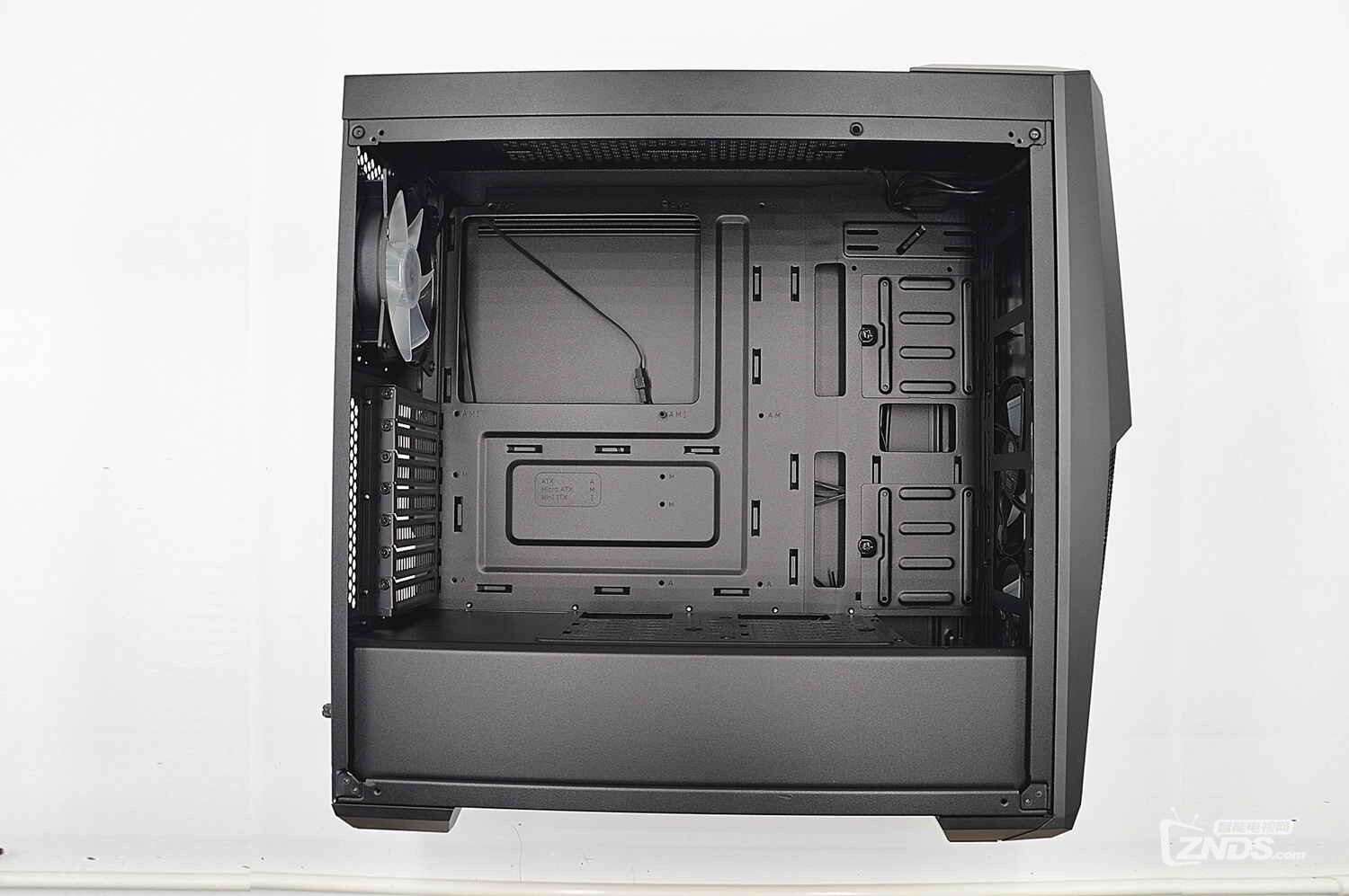 小黄人:厉害了我的空调屋!你!过来啊!-毁灭者三代机箱.