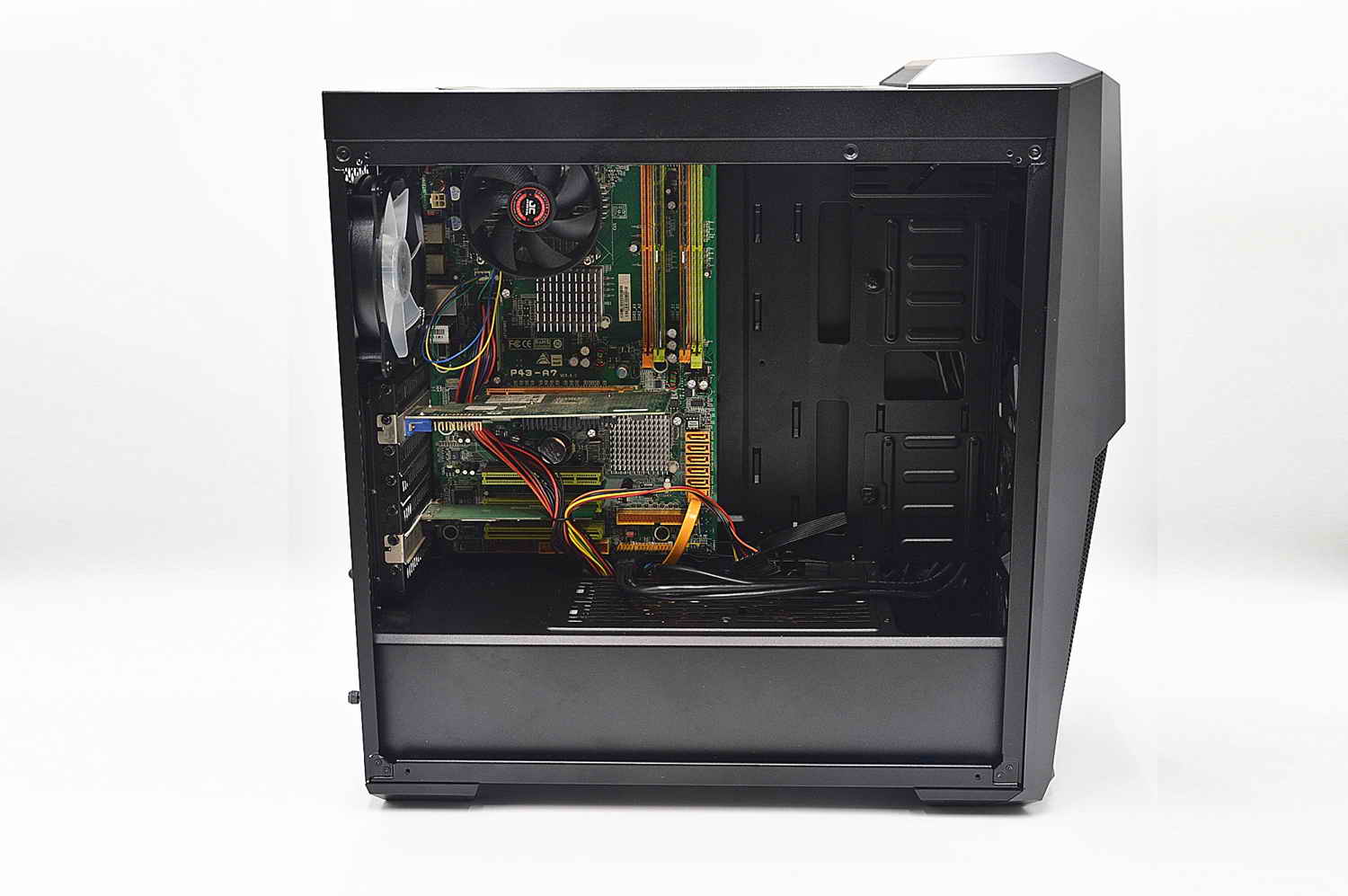 小黄人:厉害了我的空调屋!你!过来啊!-毁灭者三代机箱.