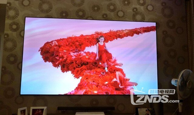 激光电视配上抗光屏幕，效果怎么样？