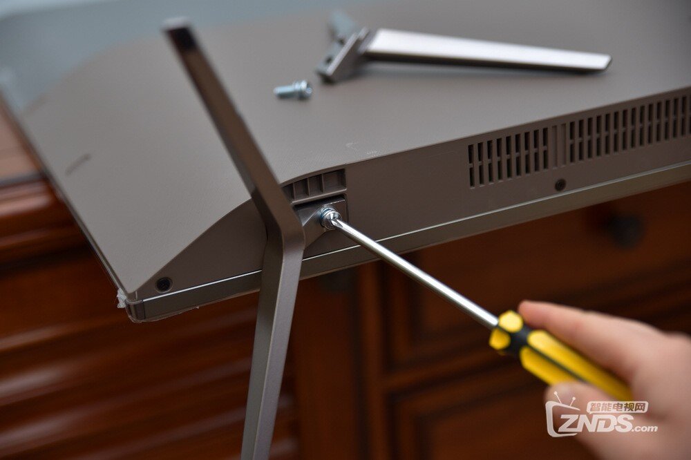 一场高色域的视觉盛宴,风行Q55量子点电视