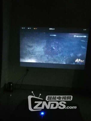 拓兴TX865投影仪使用评价 方盒子里的影院