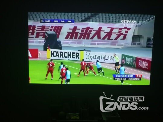 极米Z6投影仪使用评价 出差居家必选之物