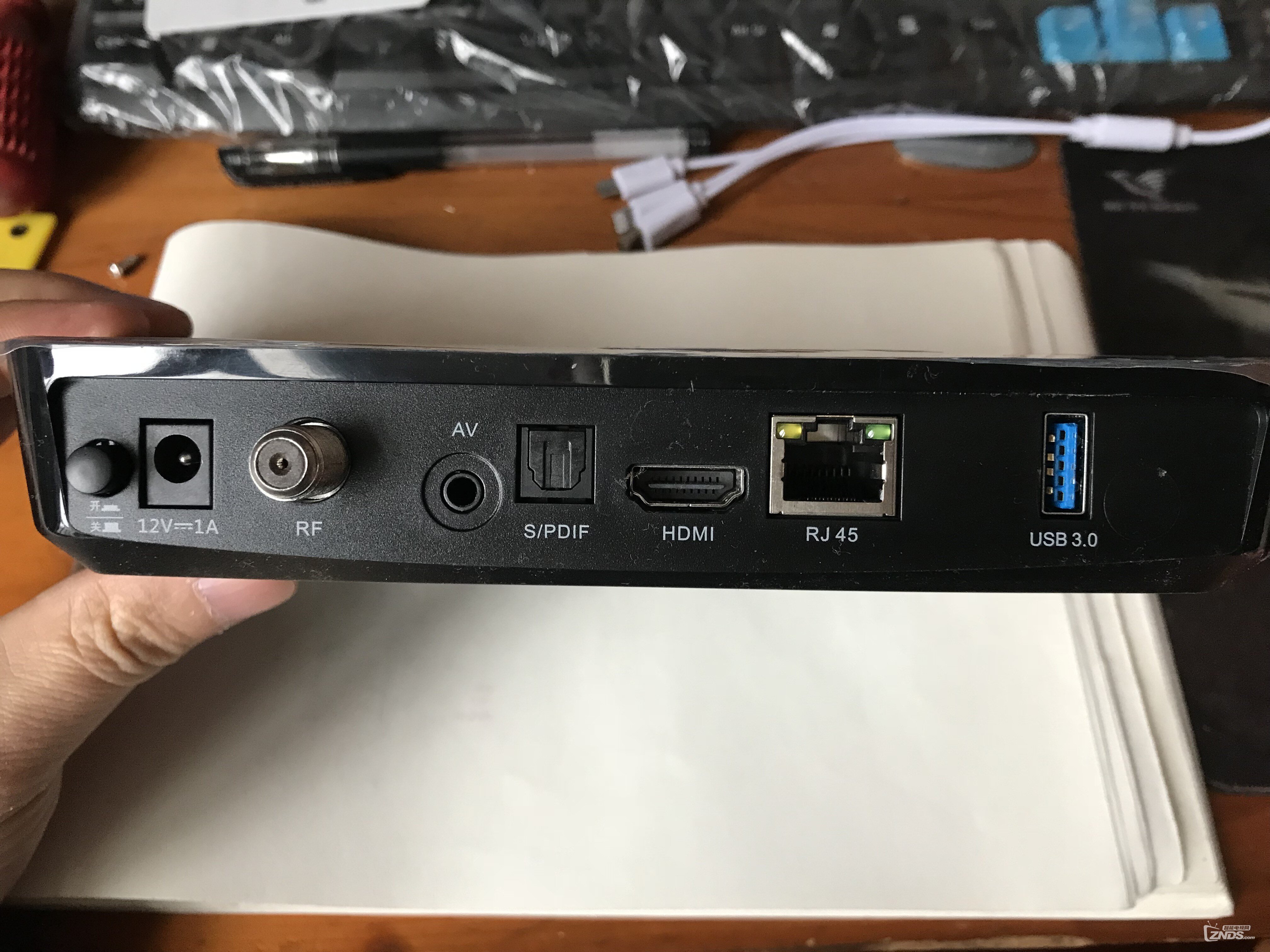 重庆有线九洲dvc8168型号机顶盒简单拆解图