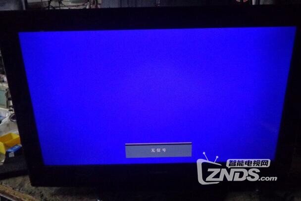 长虹LT32729出现logo后黑屏故障维修案例分享！
