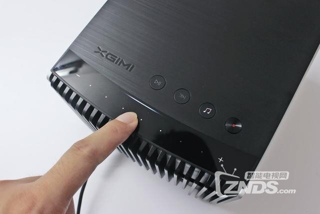 极米Z5评测：八秒开机，目前还未实现