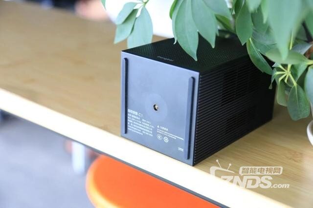 当贝投影C1便携式投影评测：家用便携两不误