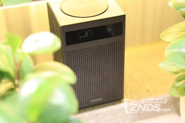 当贝投影C1便携式投影评测：家用便携两不误