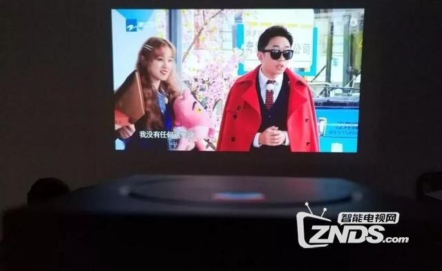 当贝投影C1便携式投影评测：家用便携两不误