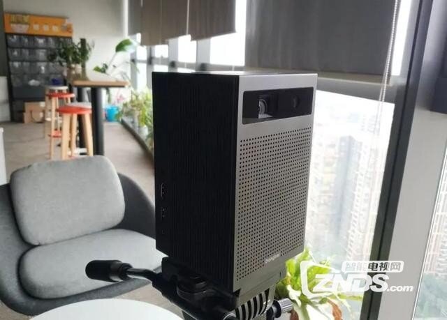 当贝投影C1便携式投影评测：家用便携两不误