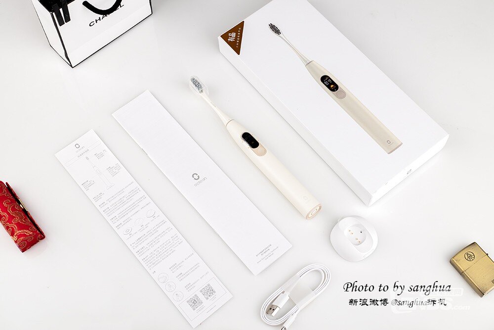 可视化刷牙 Oclean X触屏电动牙刷拆解