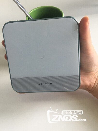 【评价】微鲸E2携带性较好，亮度有点低