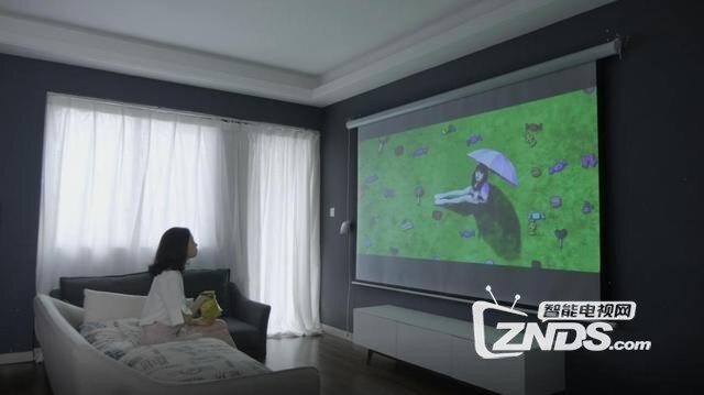 坚果T9新品问世，自带插卡功能支持4G全网通