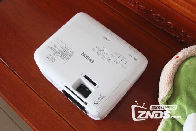 爱普生TW610投影机评测：家庭必备看片神器