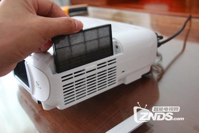 爱普生TW610投影机评测：家庭必备看片神器