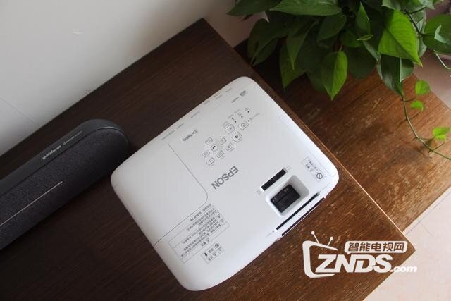 爱普生TW610投影机评测：家庭必备看片神器