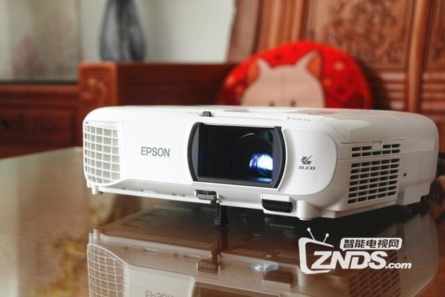 爱普生TW610投影机评测：家庭必备看片神器