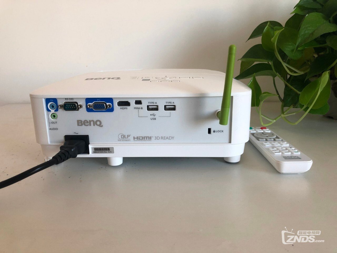 明基E580投影仪评测：办公室的小霸王！
