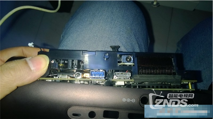 坚果p1拆机图解教程拆机扩容攻略