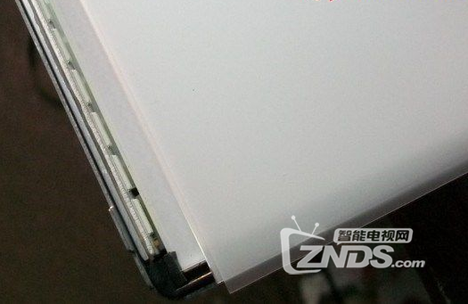 长虹UD42C6080ID电视拆机维修背光故障分享！