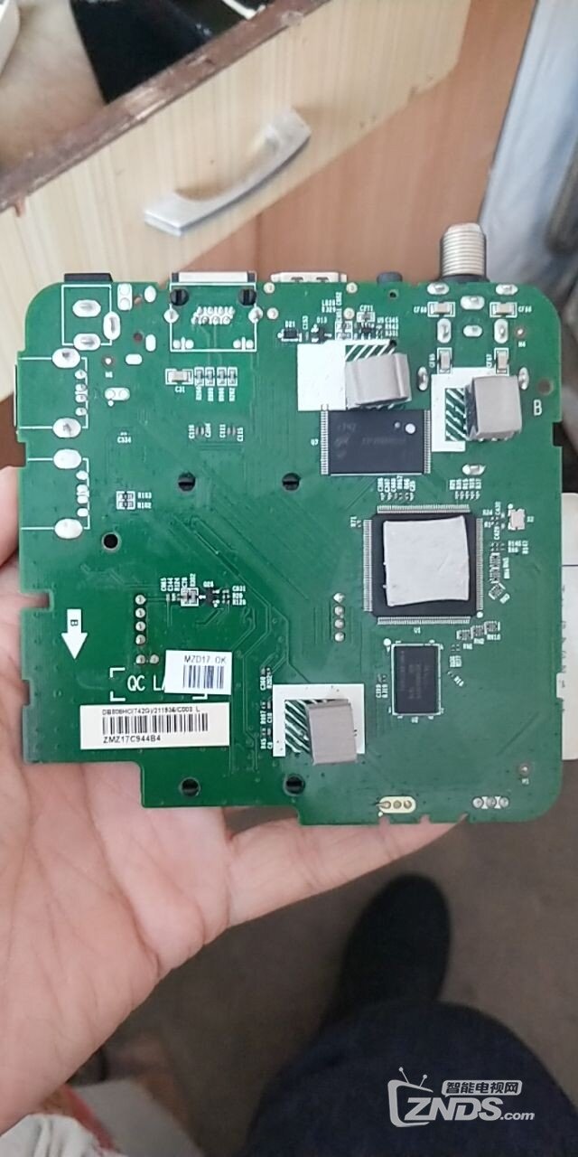 有哪位知道海信小方DB808HC怎么刷机。