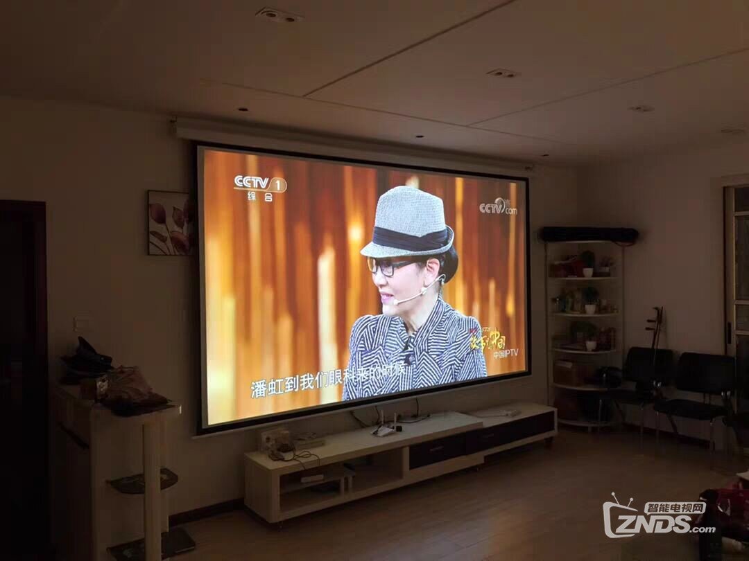 当贝投影F1真实评价：使用半年亲身感受，网上说的不一样