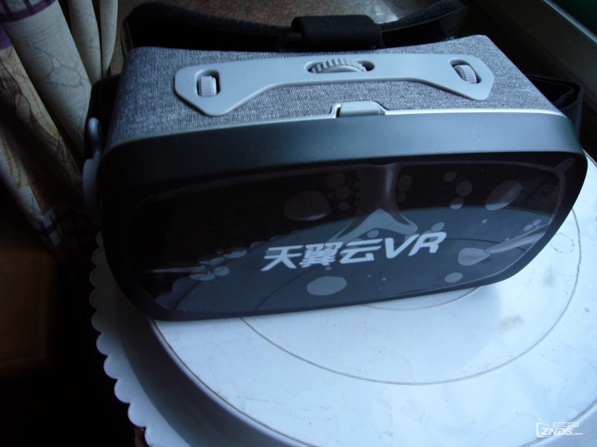 天 翼 云  VR 盒  子  收到