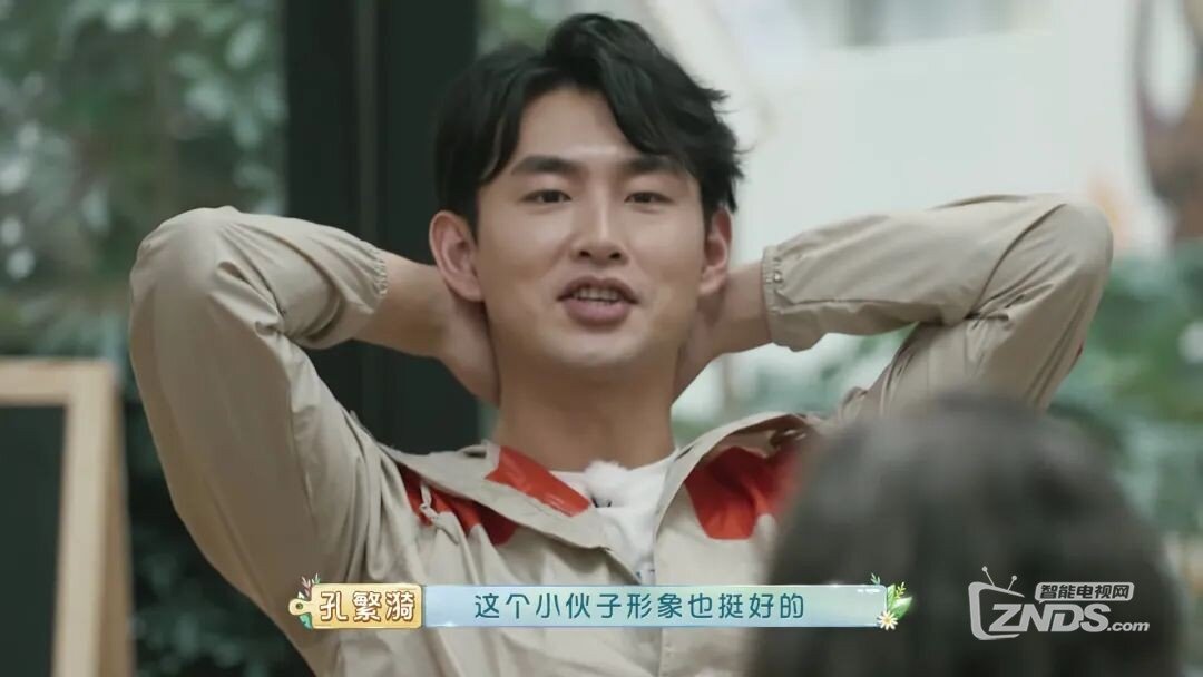黄渤被奶奶"吐槽"颜值, 这么暖的《忘不了餐厅》别忘了看