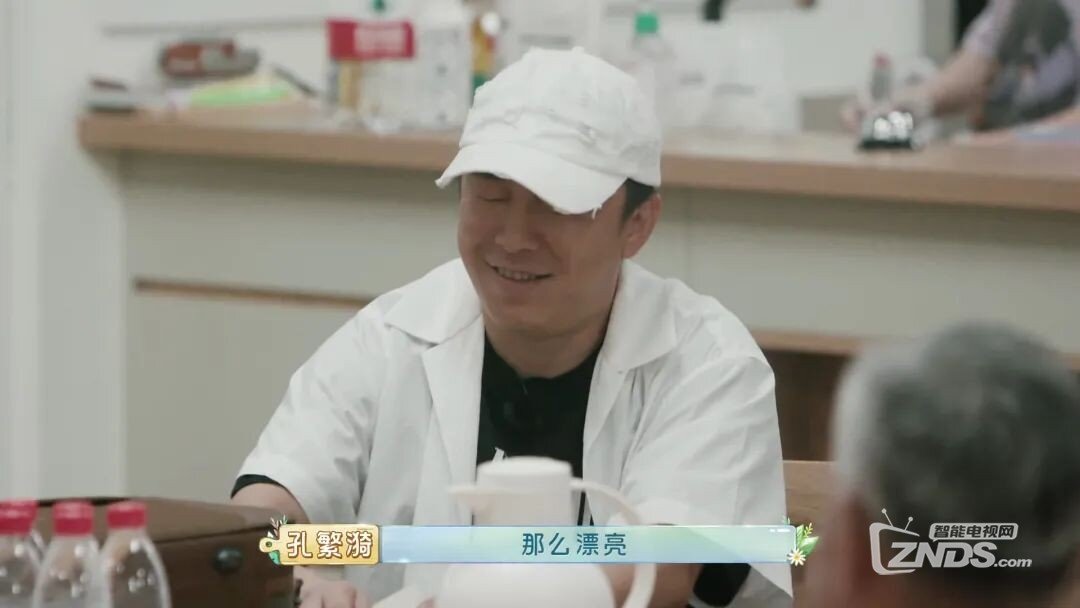 黄渤被奶奶"吐槽"颜值, 这么暖的《忘不了餐厅》别忘了看