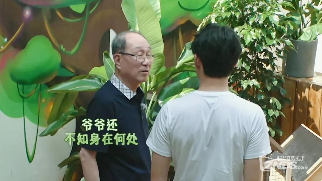 黄渤被奶奶"吐槽"颜值, 这么暖的《忘不了餐厅》别忘了看