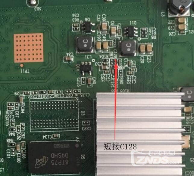 中兴b8602.1A,M短接点.jpg