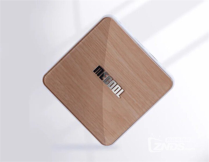 Mecool-KM6-Deluxe-Amlogic-S905X4-TV-Box.jpg.webp.jpg