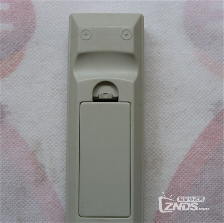 不用的电视盒子遥控器拿出来拆一下 看看具体是啥构造的