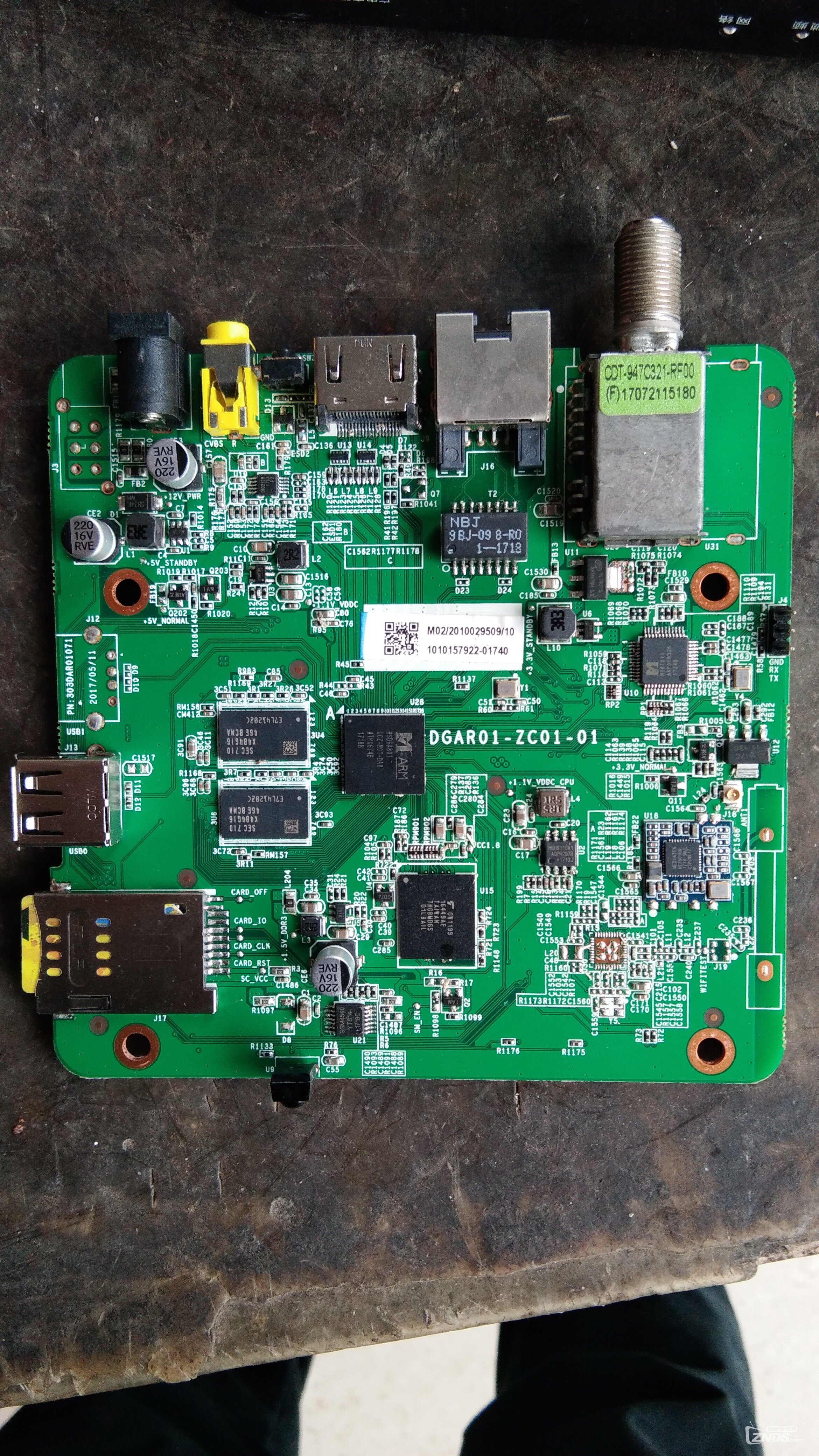 云yldm-1460(一个02zz,一个03zz),当即拆开看看,芯片是晨星msd6a801