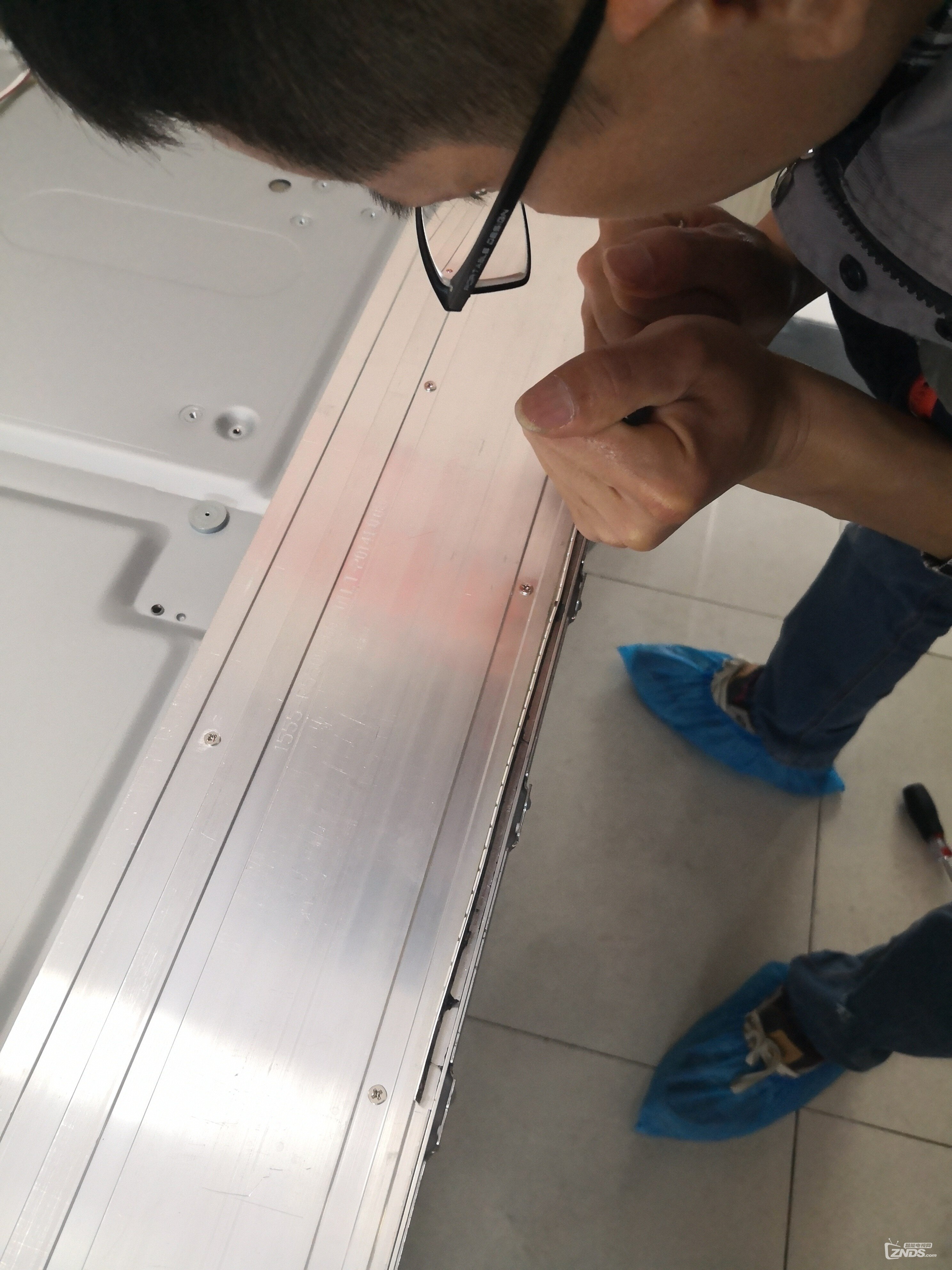 酷开a55换灯条作业