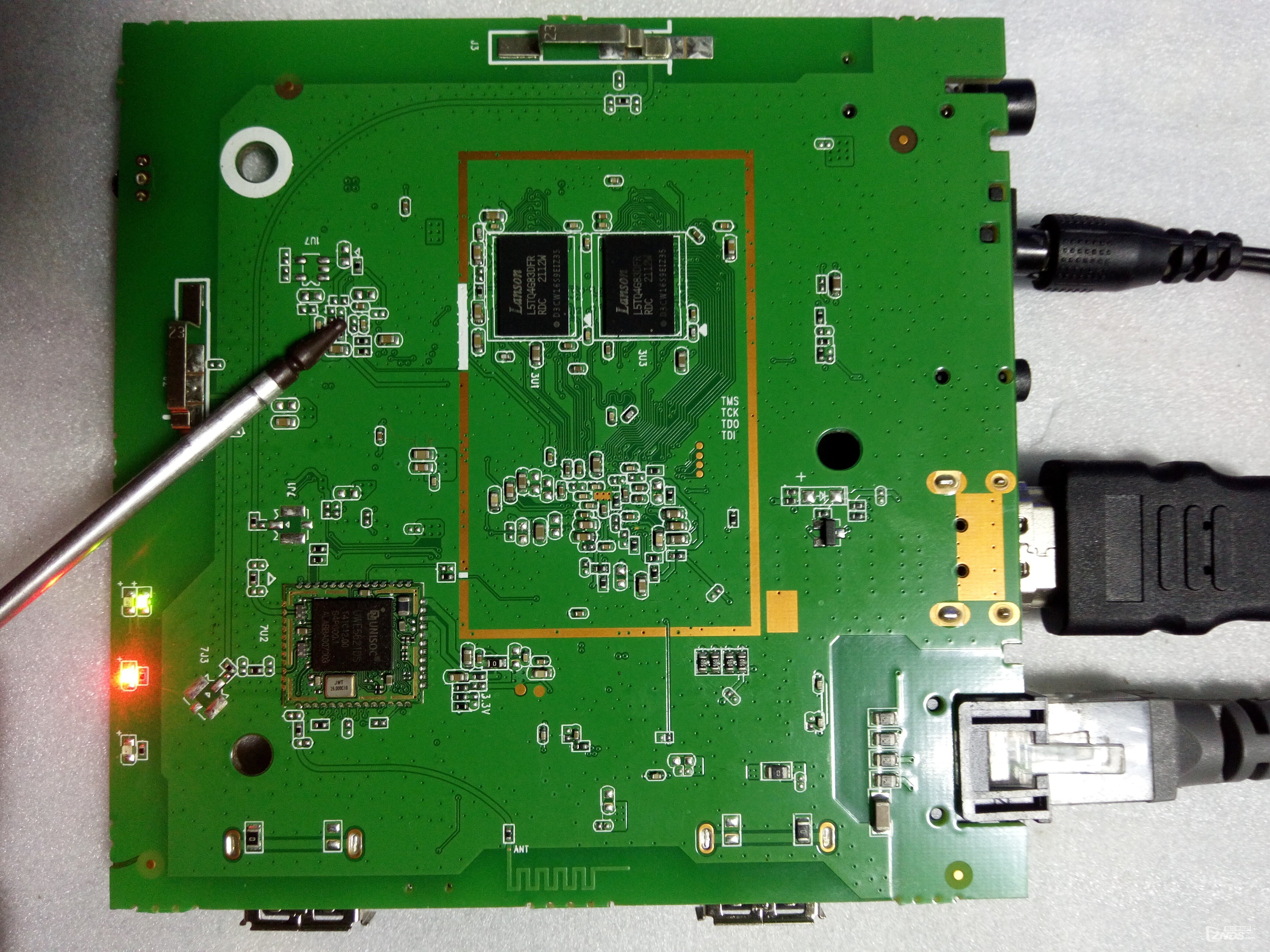 unt402a短接点,死机救砖用