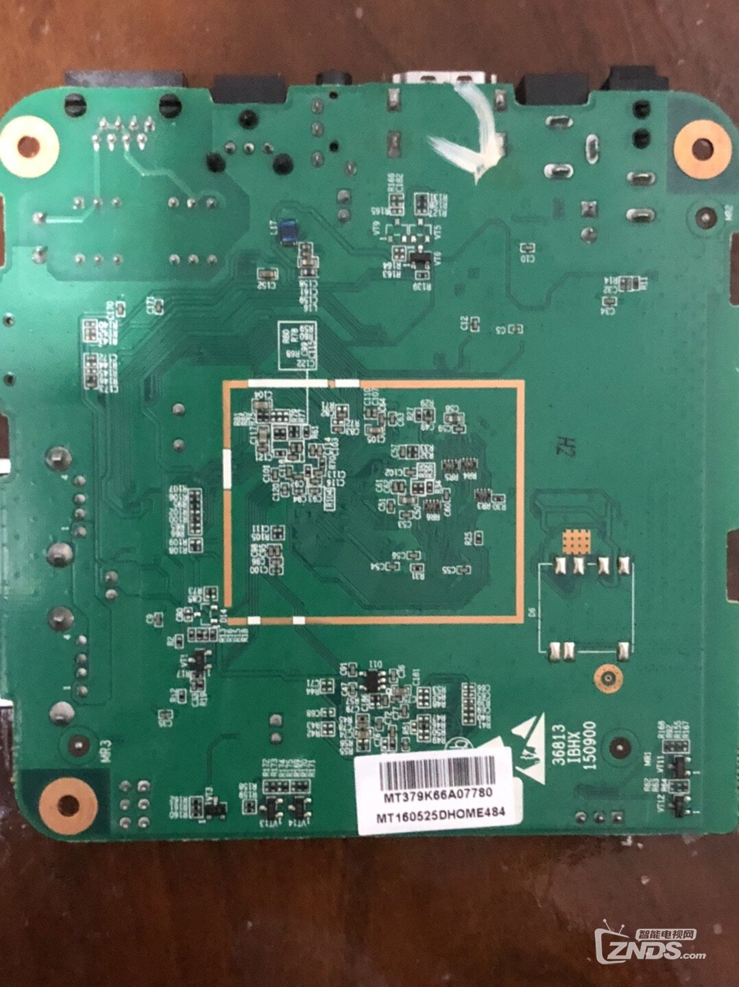 中兴机顶盒ZXV10 B860AV1.1怎么刷固件？短接点在哪？