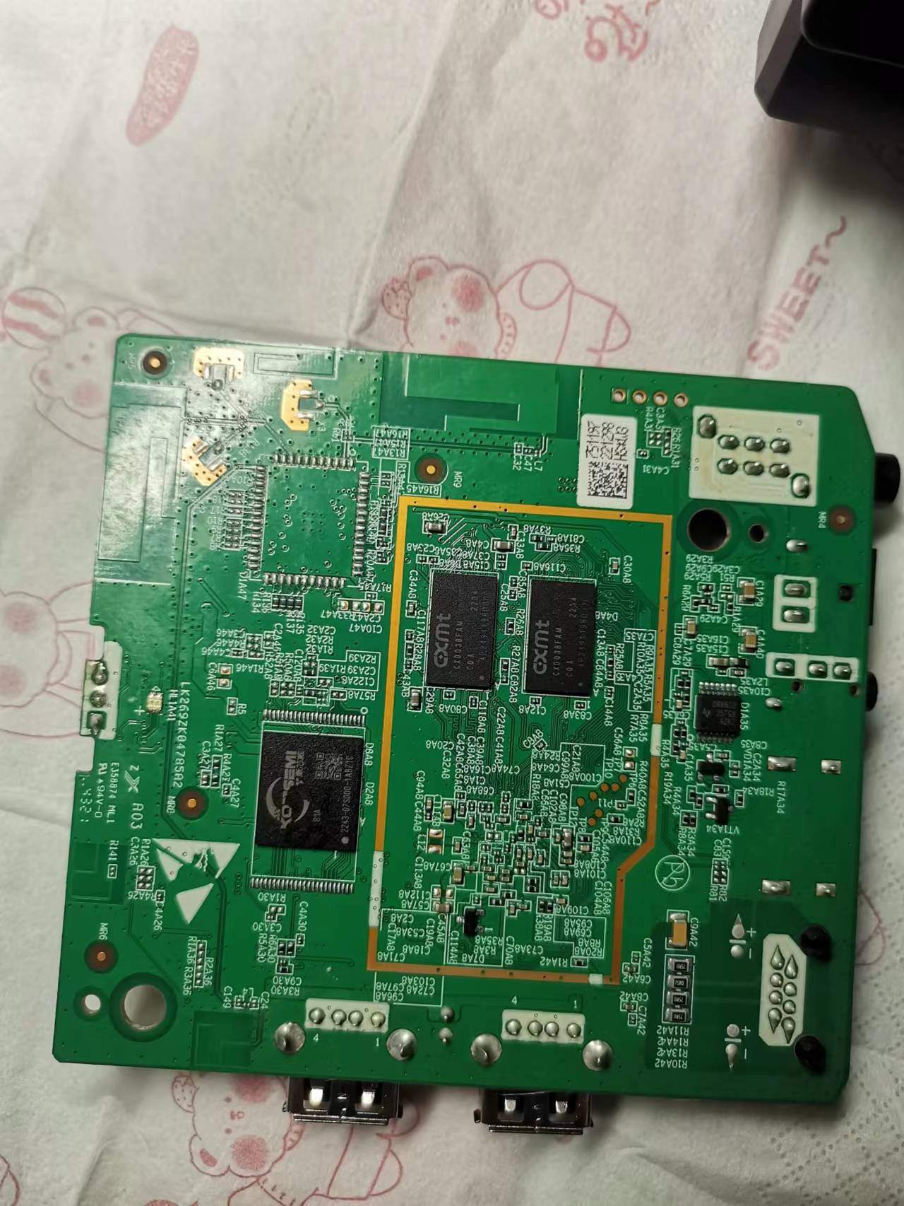 新魔百盒B860AV3.2-M S905L3-B 4+32G（外壳标2+16G）无WiFi。求固...