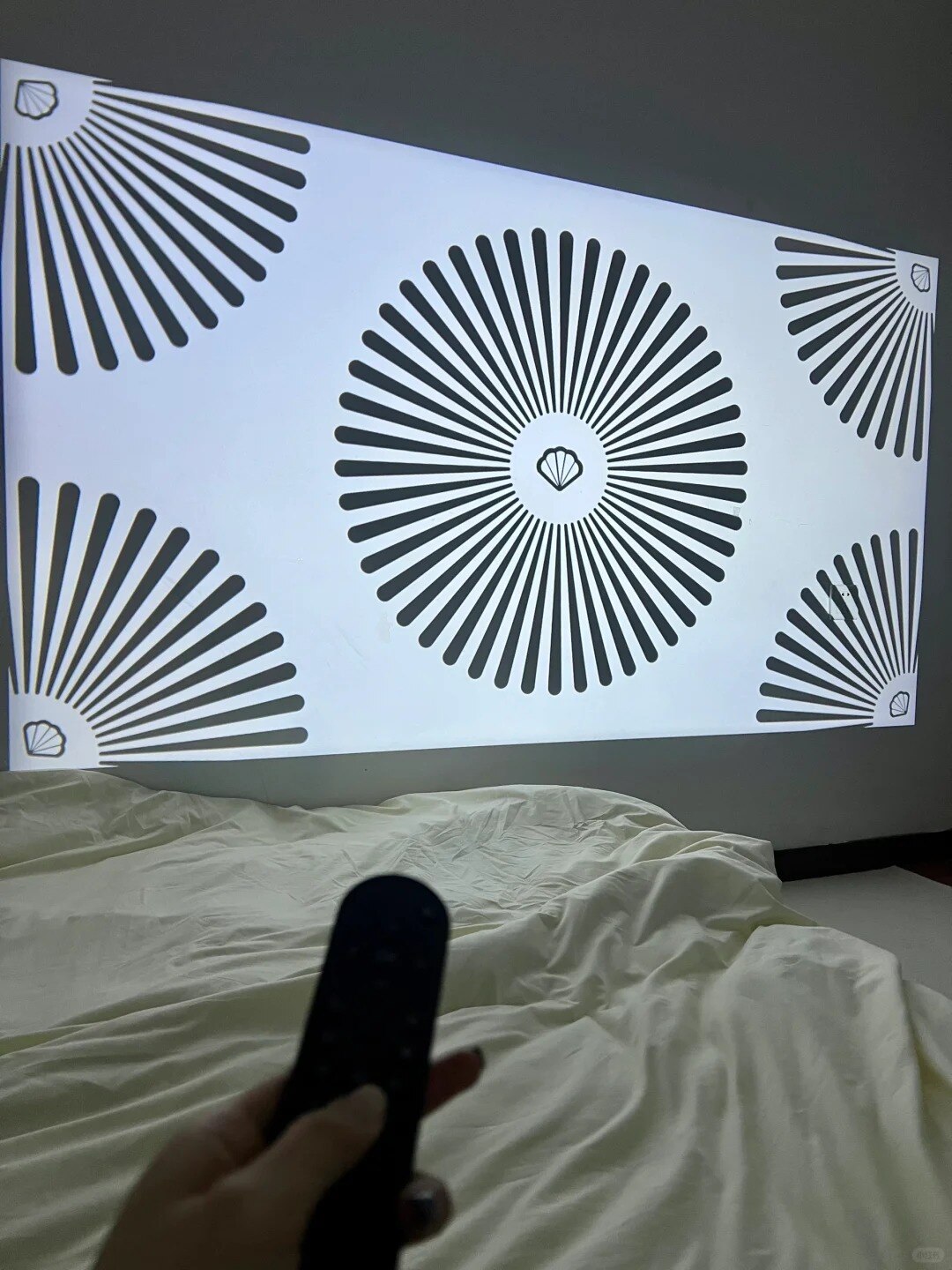 投影仪要选自动对焦的，操作简单还方便_2_科沿_来自小红书网页版.jpg.jpg